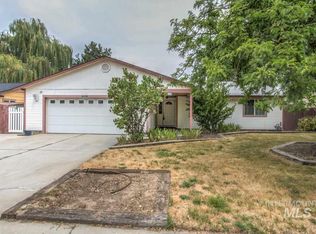 9220 Austin St, Garden City, ID 83714