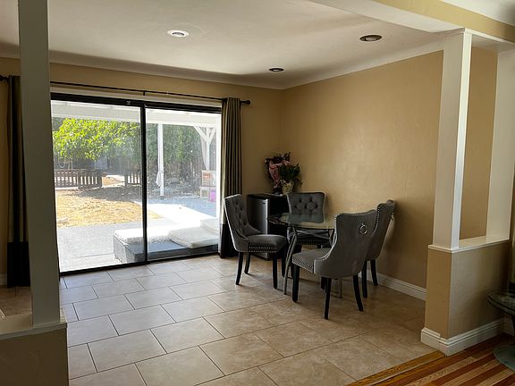 2nd image of 15133 Union Ave