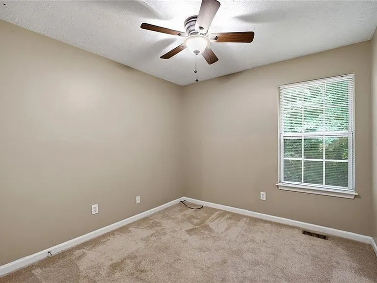 800 Revena Dr — Photo 27
