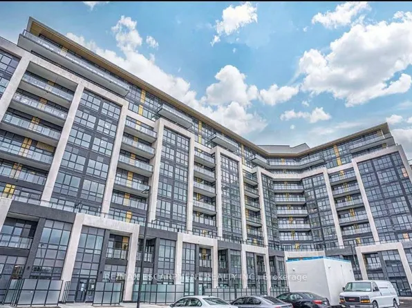 395 Dundas St W, Oakville, ON