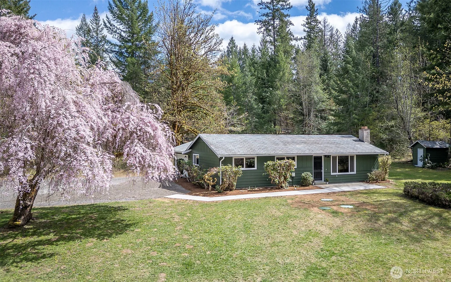 138 Fir Street photo 1