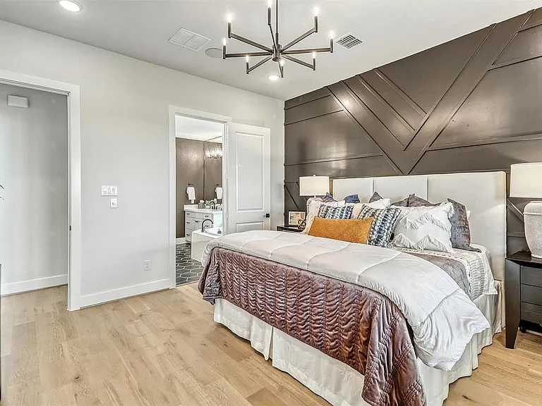 29703 Bur Creek Ln — Photo 13
