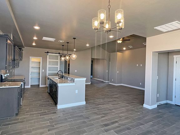 4th image of 2907 Del Sol Cir