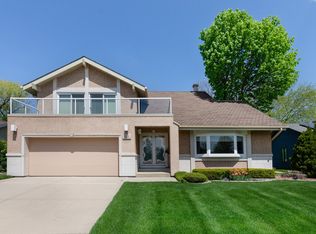 1100 Pheasant Ridge Dr, Lake Zurich, IL 60047