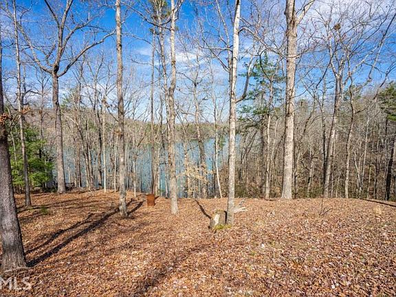 4th image of 7828 Beachwood Dr