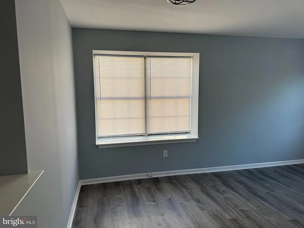 4 bed, 2.5 bath, 1676 sqft, $2,600 — Photo 3