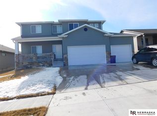 7339 Gerald Ave, Lincoln, NE 68516