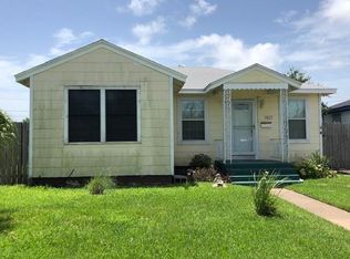1421 Randall Pl, Galveston, TX 77551