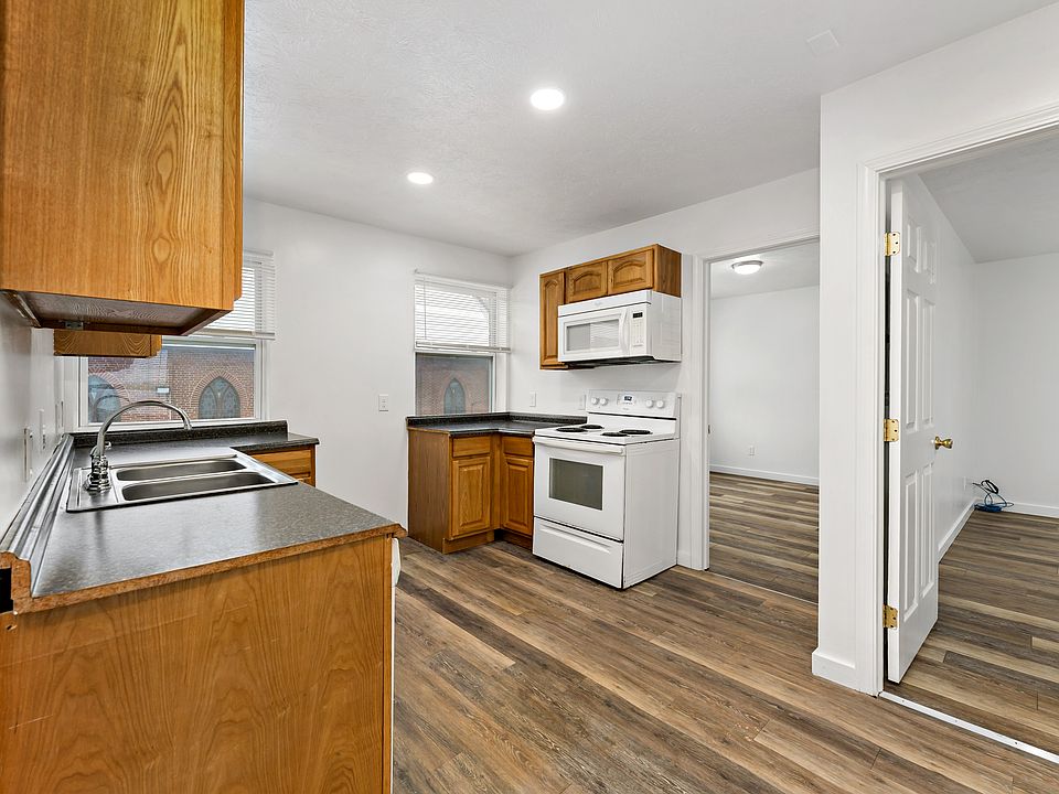 1st image of 129 N Jefferson Ave #133-2