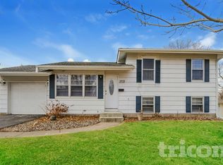 3733 Hillsboro Ave N, New Hope, MN 55427