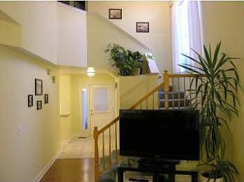 Entry/Staircase to 2nd Level