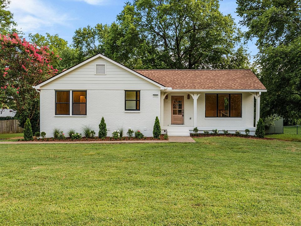 1st image of 2881 Lyncrest Dr