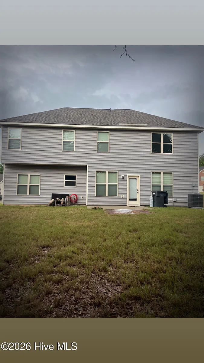 Building Photo - 1233 Paramount Ct