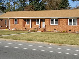 1207 Red Banks Rd, Greenville, NC 27858