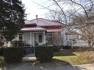 218 E Washington St, Winamac, IN