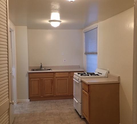 5th image of 1808 Pacific Ave #101
