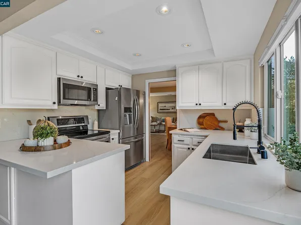 1626 Candelero Dr, Walnut Creek, CA 94598