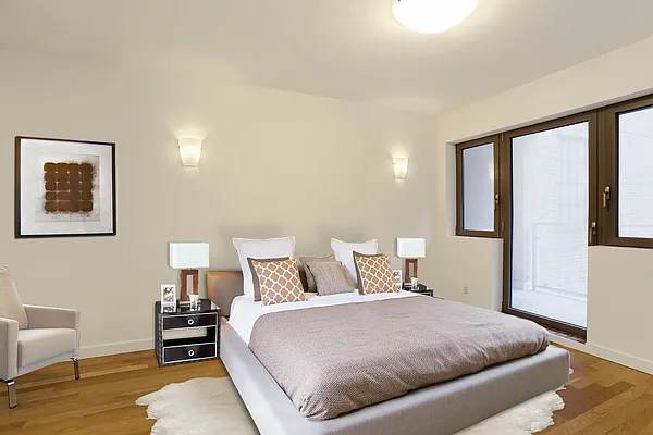 Sold by Corcoran | media 14