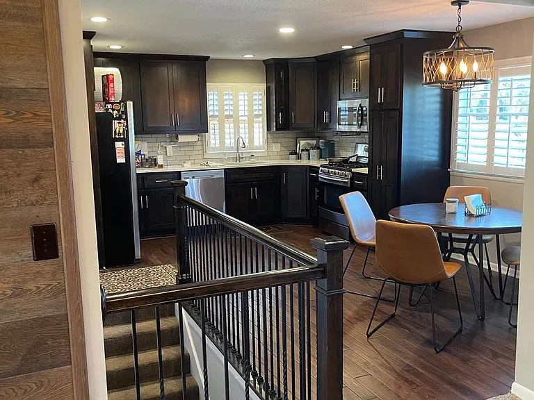 24 NE Normandy Ln — Photo 7