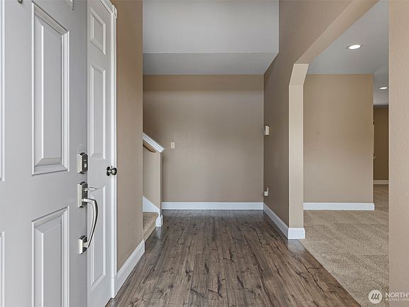 3rd image of 9917 140th Street Ct E