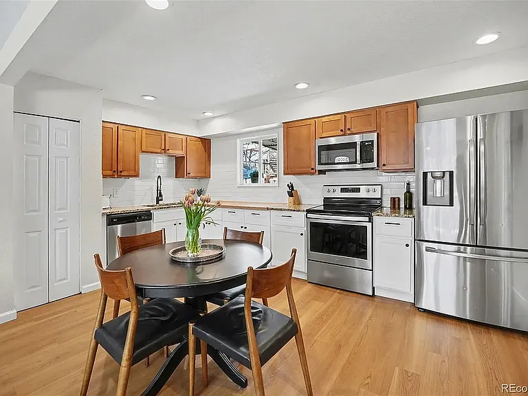 8207 High St — Photo 8
