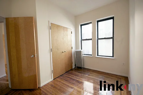 Rented by Link NY Realty | media 29