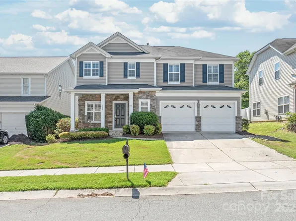 120 Waterlynn Club Dr, Mooresville, NC 28117
