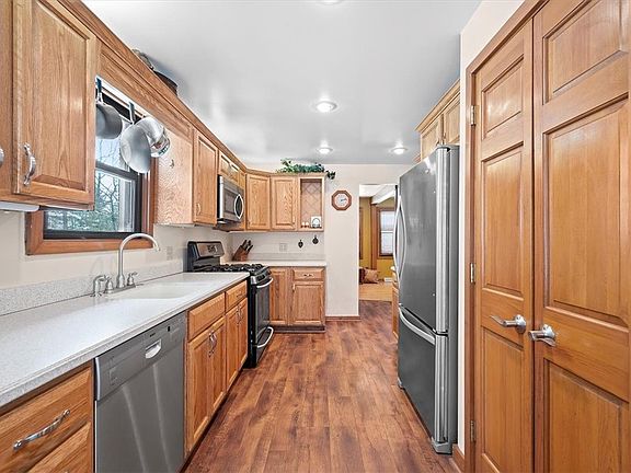 5th image of 130 Camberwell Dr #O