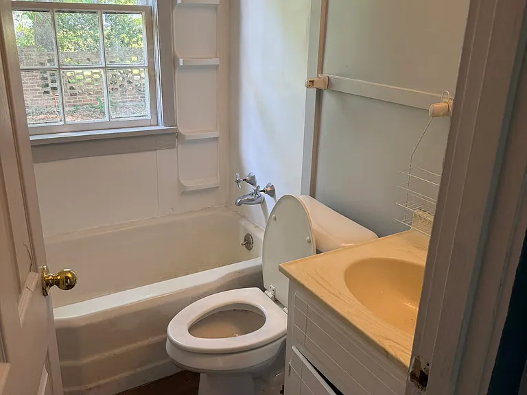 3500 S Poplar St — Photo 10