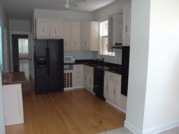 4th image of 5116 N Leavitt St #1