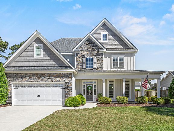 2nd image of 704 W Craftsman Way