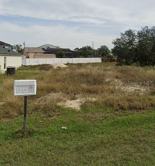 1st image of 403 Naples Ct #2