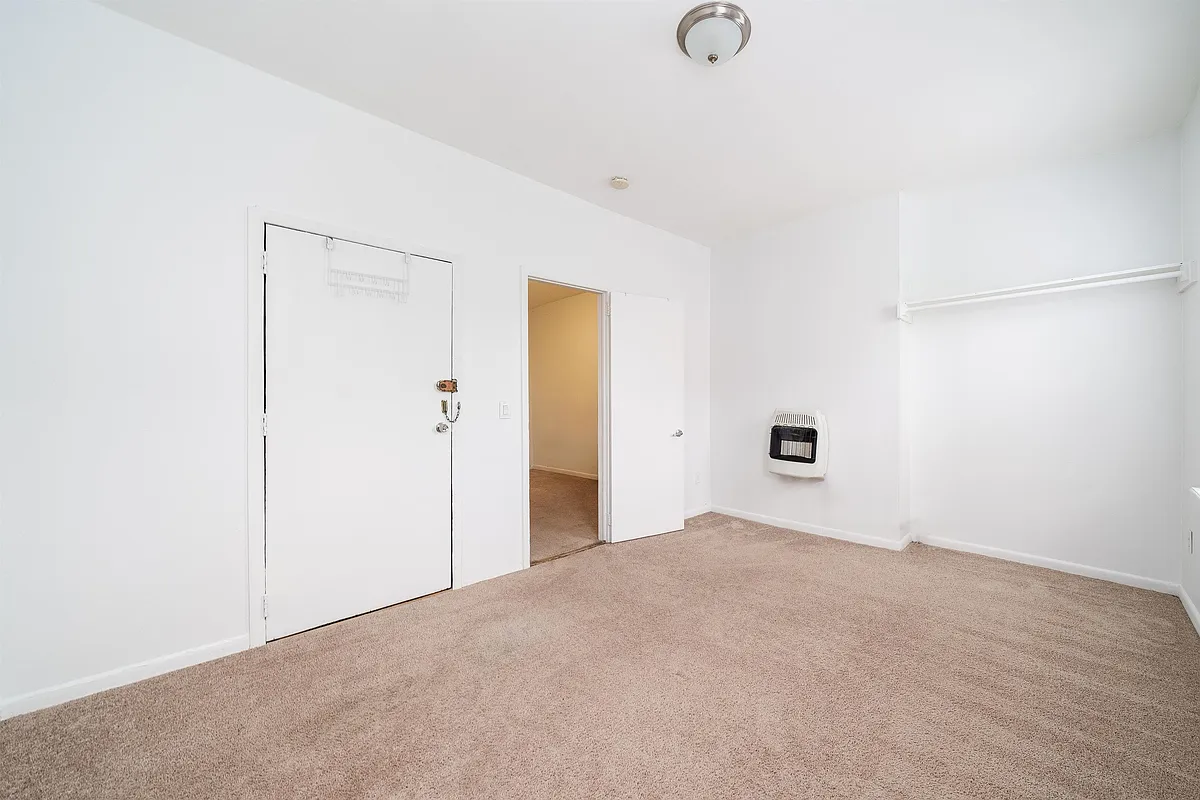 Building Photo - 434 Central Ave #3L