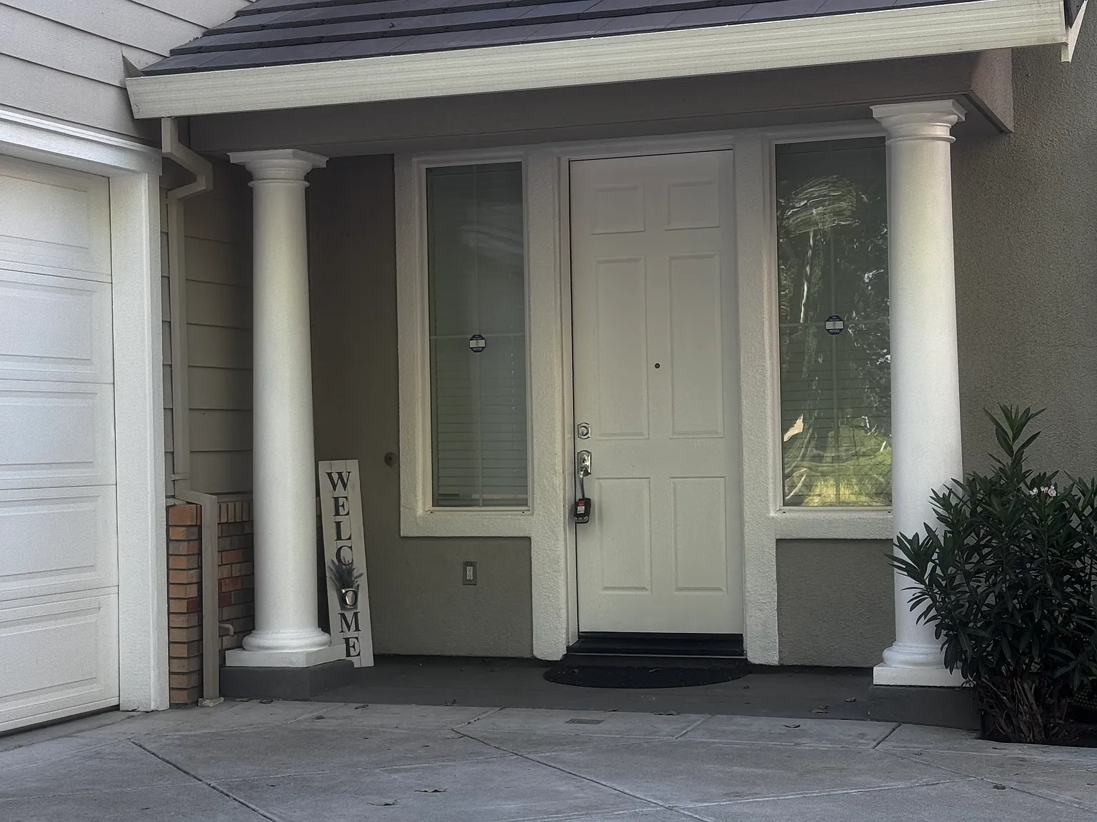 4 bed, 3219 sqft, $3,500 — Photo 2