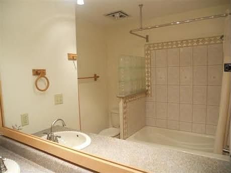 5th image of 1036 Pasque St
