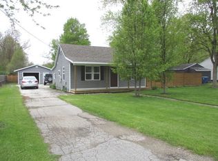 1606 E Bertrand Rd, Niles, MI 49120