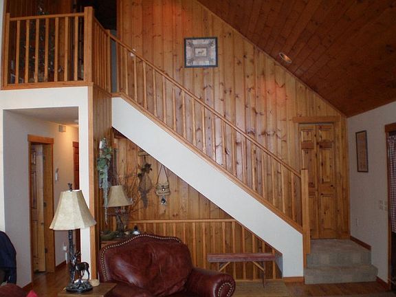 5th image of 1727 Seven Oaks Ln
