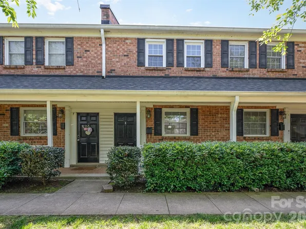 1218 Green Oaks Ln APT E, Charlotte, NC 28205