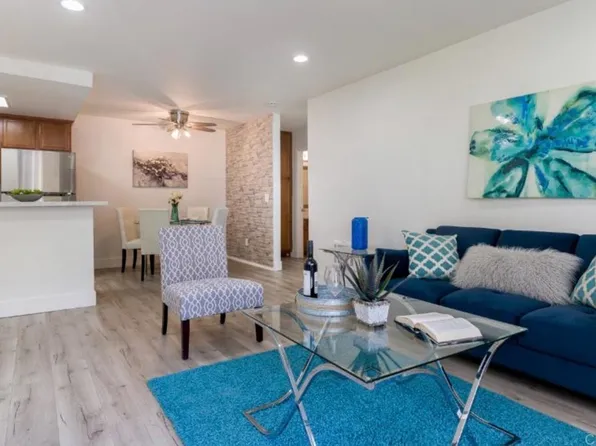 432 Edgehill Ln Unit 15, Oceanside, CA 92054
