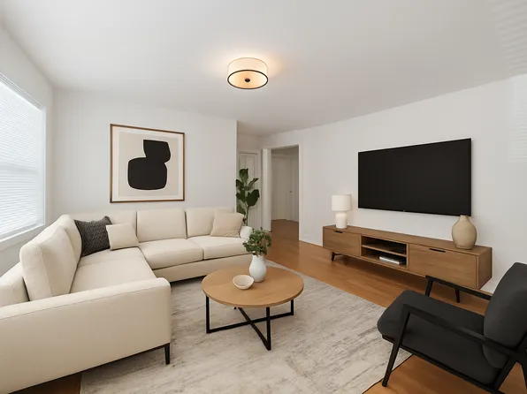 87 Floral St #1, Newton, MA 02461