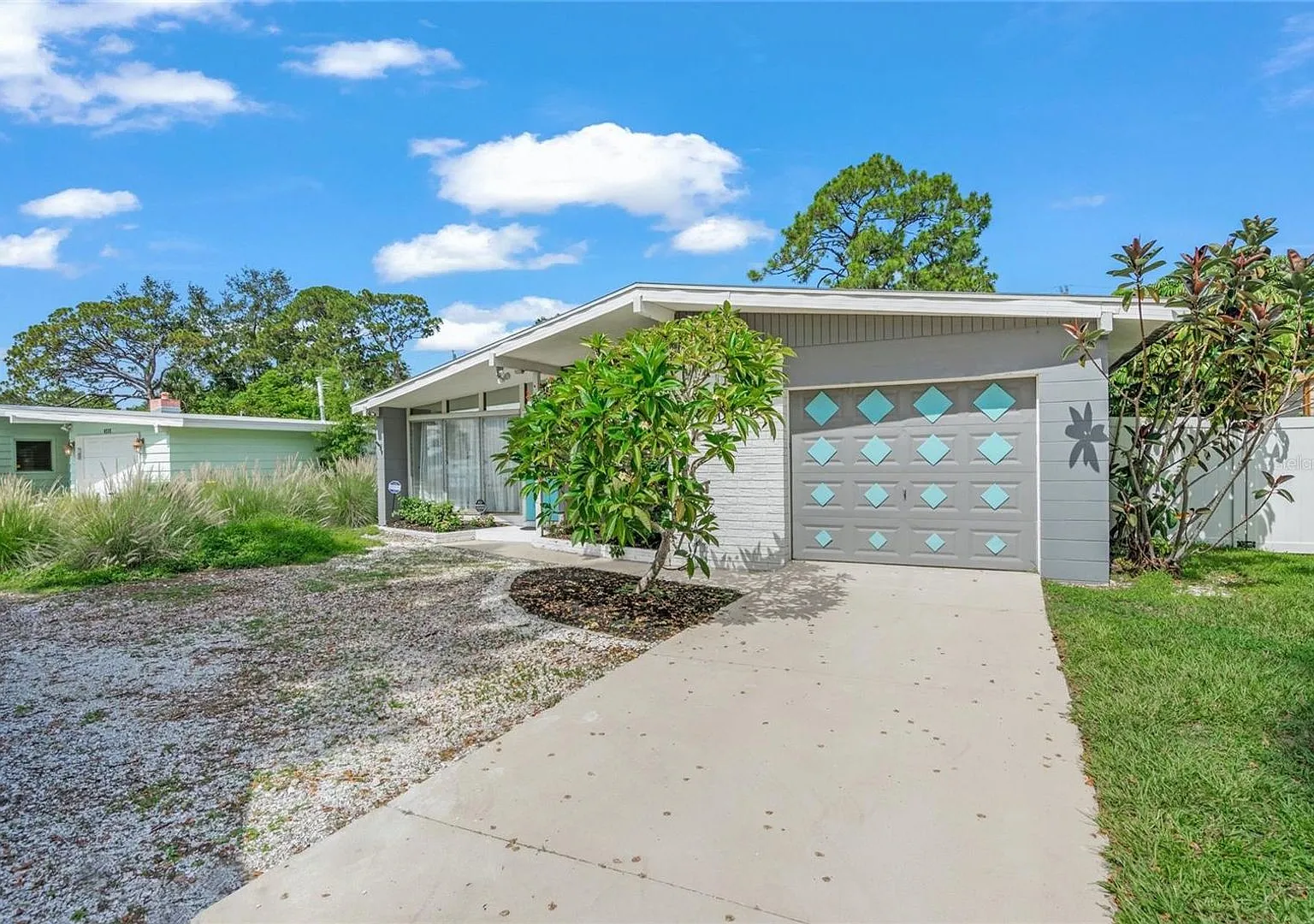 2/2 luxury pool home in Sarasota, unfurnished annual rental — Photo 2