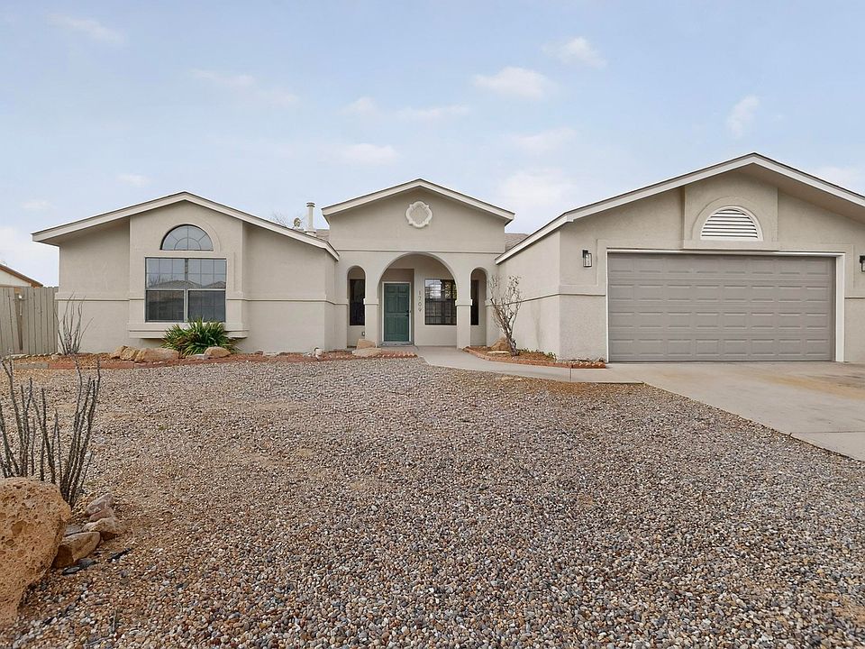 1st image of 1709 Savannah Dr NE