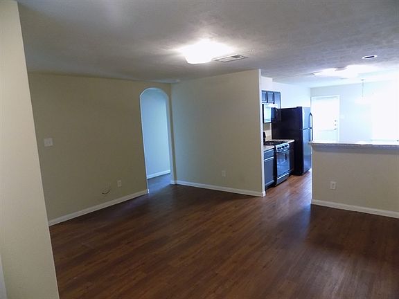 3rd image of 15803 Regal Trace Ln