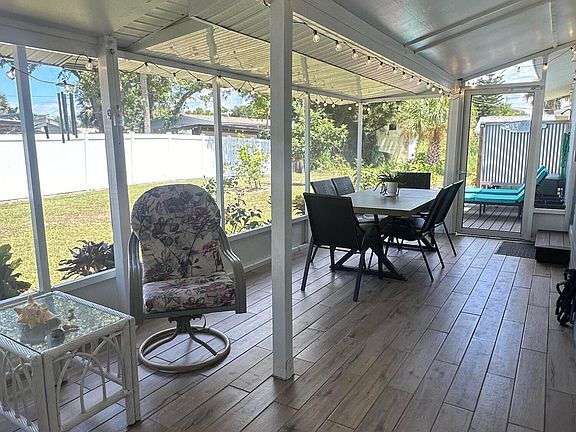 5th image of 49 Ponce De Leon Dr
