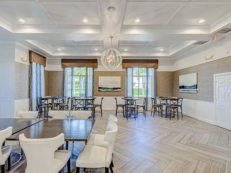 4147 Napoli Lake Dr — Photo 30