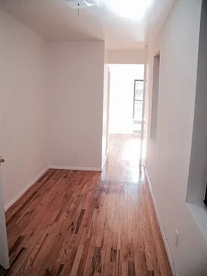 Rented by Warren T Real Estate Corp. | media 18