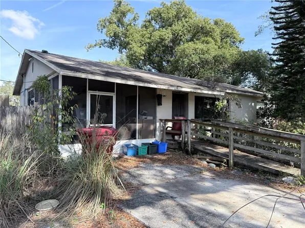 1602 E Calhoun St, Plant City, FL 33563