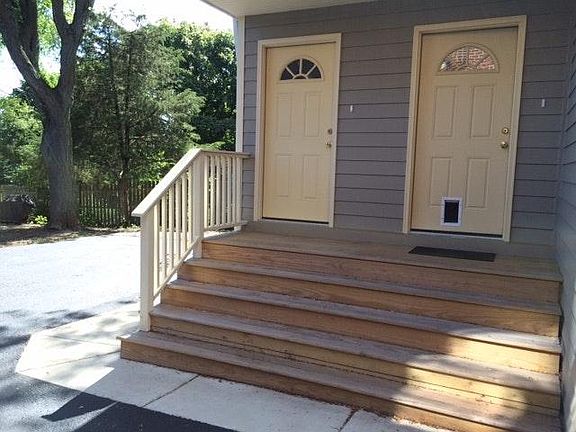 Private entryway
