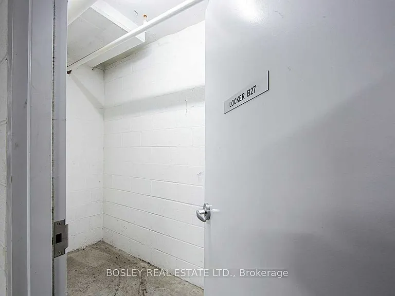 377 Madison Ave #312 — Photo 28