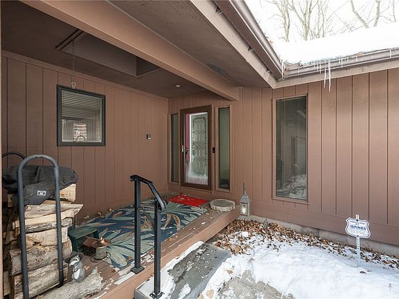 3rd image of 121 Hinkleyville Rd